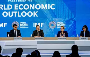 World Economic Outlook 2026: economia globală intră într-o nouă zonă de risc
