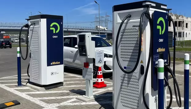 OMV Petrom finalizează proiectul pentru extinderea rețelei de încărcare a vehiculelor electrice. Investiția totală se ridică la 40 milioane euro