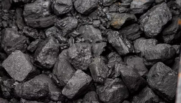 Schimbare radicală în strategia energetică americană. Trump pariază 700 milioane dolari pe cărbune