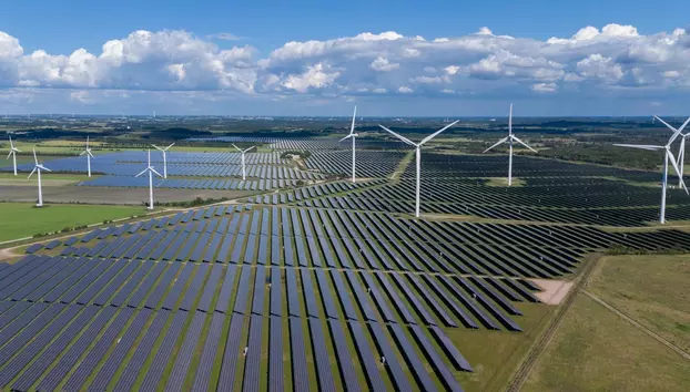 Energia regenerabilă a acoperit anul trecut 26% din consumul Uniunii Europene. Ritmul de creștere este prea lent pentru obiectivul din 2030 