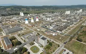 Chimcomplex ia în calcul mutarea unor fabrici în alte țări. Compania a pierdut 56 de milioane de lei în primul semestru