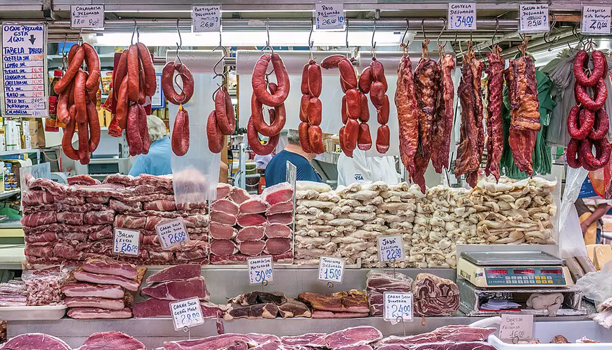 Sacrificările de animale și păsări au crescut în iunie. Producția de carne de porc a avansat cu peste 13%