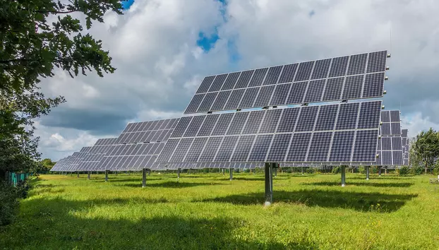 Parcul fotovoltaic Titu a fost inaugurat oficial de compania austriacă Enery. Are o capacitate de 54 MW 