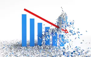 România intră într-o nouă zonă de risc economic. PIB-ul a scăzut în primul trimestru cu 0,2%, iar temerile de recesiune cresc