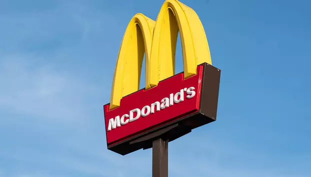 Povestea McDonald’s. Cum a ajuns un stand de hotdog cea mai mare rețea fast-food din lume, cu o capitalizare de peste 220 de miliarde de dolari