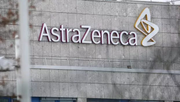 Acțiunile AstraZeneca scad cu 9% după rezultatele unui studiu clinic. Tratamentul Wainua a ratat ținta principală pentru o boală cardiacă rară 