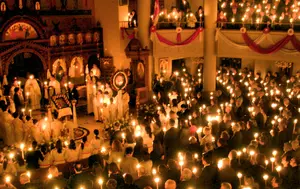 Cum petrec românii din diaspora Paștele. Tradiții păstrate între dor și adaptare