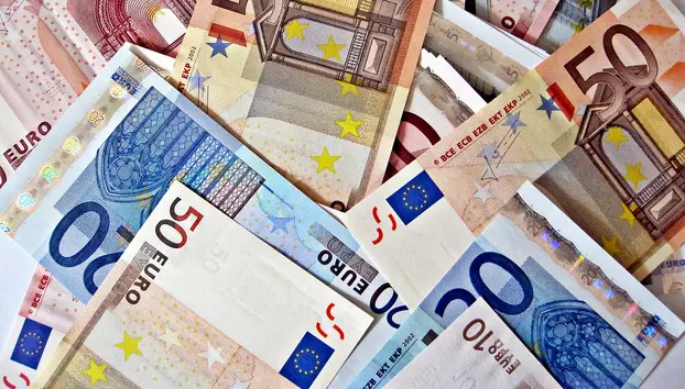 Cât ne costă infringementurile UE. Doar penalitățile de întârziere trec de 6 milioane de euro pe an