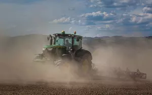 Criza de lichiditate din agricultura românească se acutizează. De ce creditul furnizor nu mai este o soluție viabilă pentru fermieri