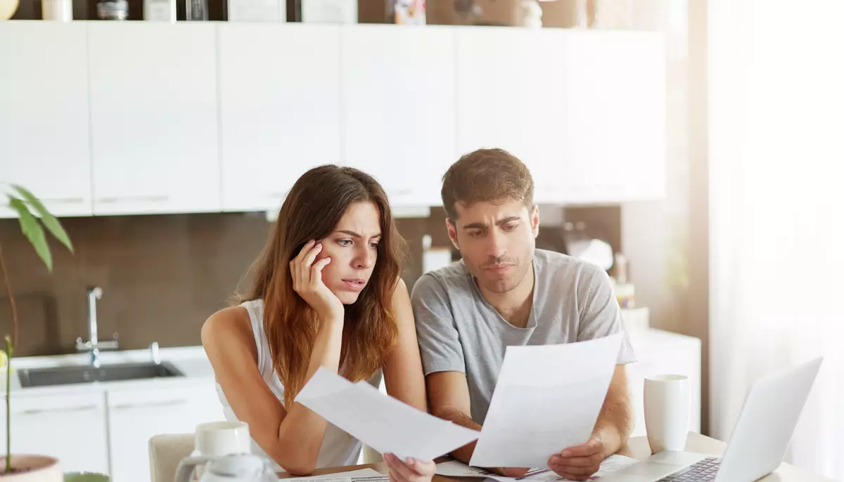Credit cu dobândă fixă sau variabilă. Ceea ce alegi îți poate schimba rata lunară și bugetul familiei