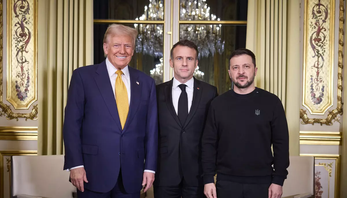 „Soția sa îl tratează foarte rău”. Donald Trump, ironii la adresa președintelui Emmanuel Macron