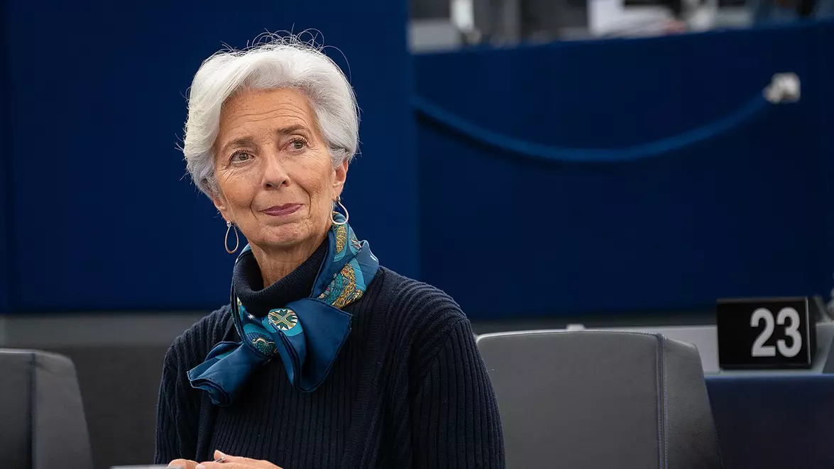 BCE este așteptată să majoreze ratele dobânzilor în septembrie. Christine Lagarde adoptă o strategie prudentă proactivă