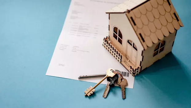 Creșterea dobânzilor pune presiune pe milioane de familii din Spania. 60% dintre credite au dobândă variabilă, iar ratele cresc rapid