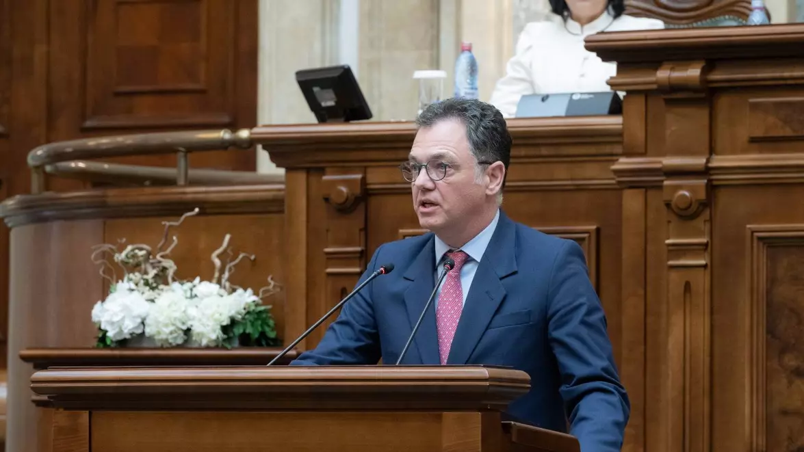 PSD acuză 200 mil. euro pierduți din gestionarea dosarului AMEPIP. Premierul este plasat în centrul disputei despre Cererea 3 din PNRR