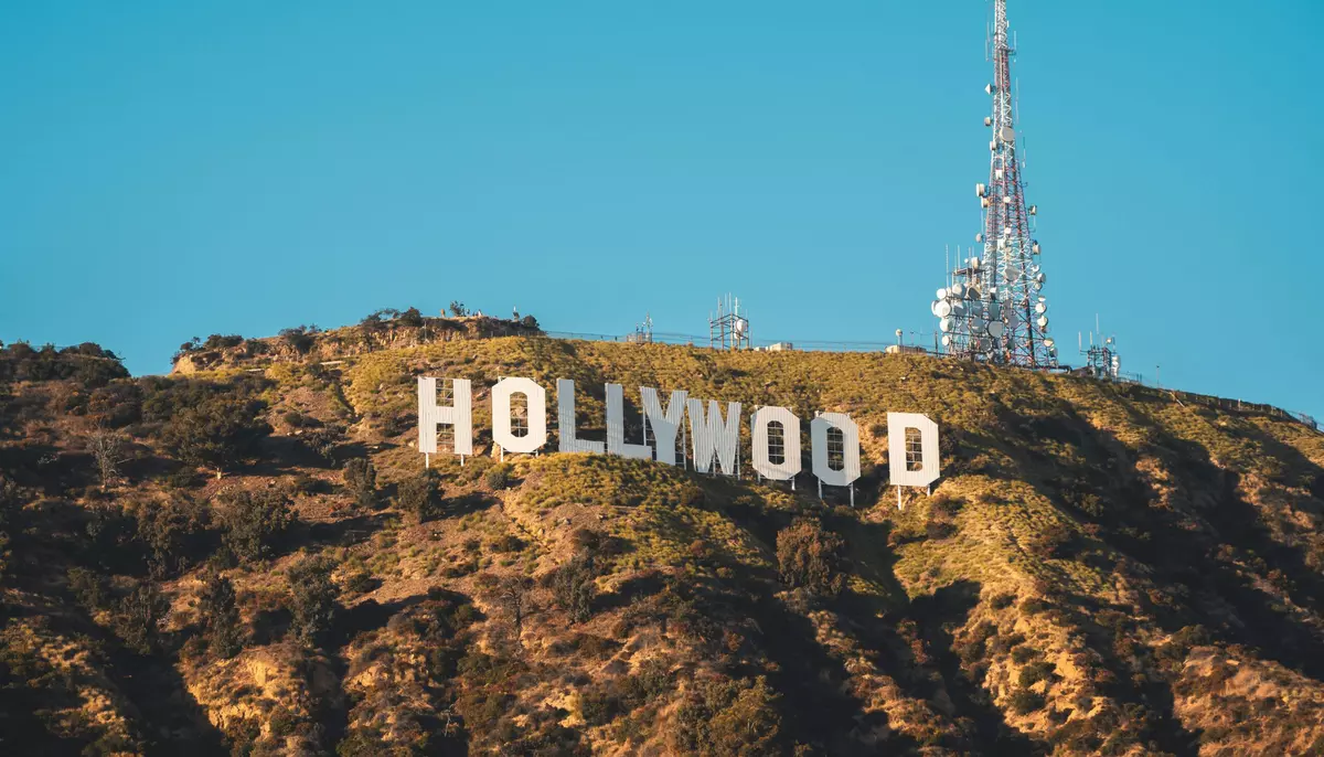 Hollywood în fața unei noi concentrări de putere: de ce industria se opune acordului Paramount- Warner Bros