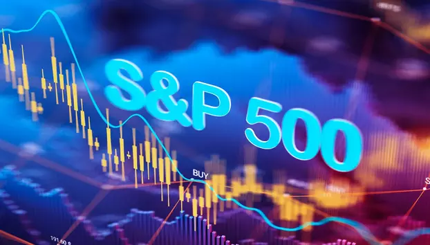 S&P 500 atinge la un nou record istoric. Inflația mai slabă reduce teama de dobânzi mai mari