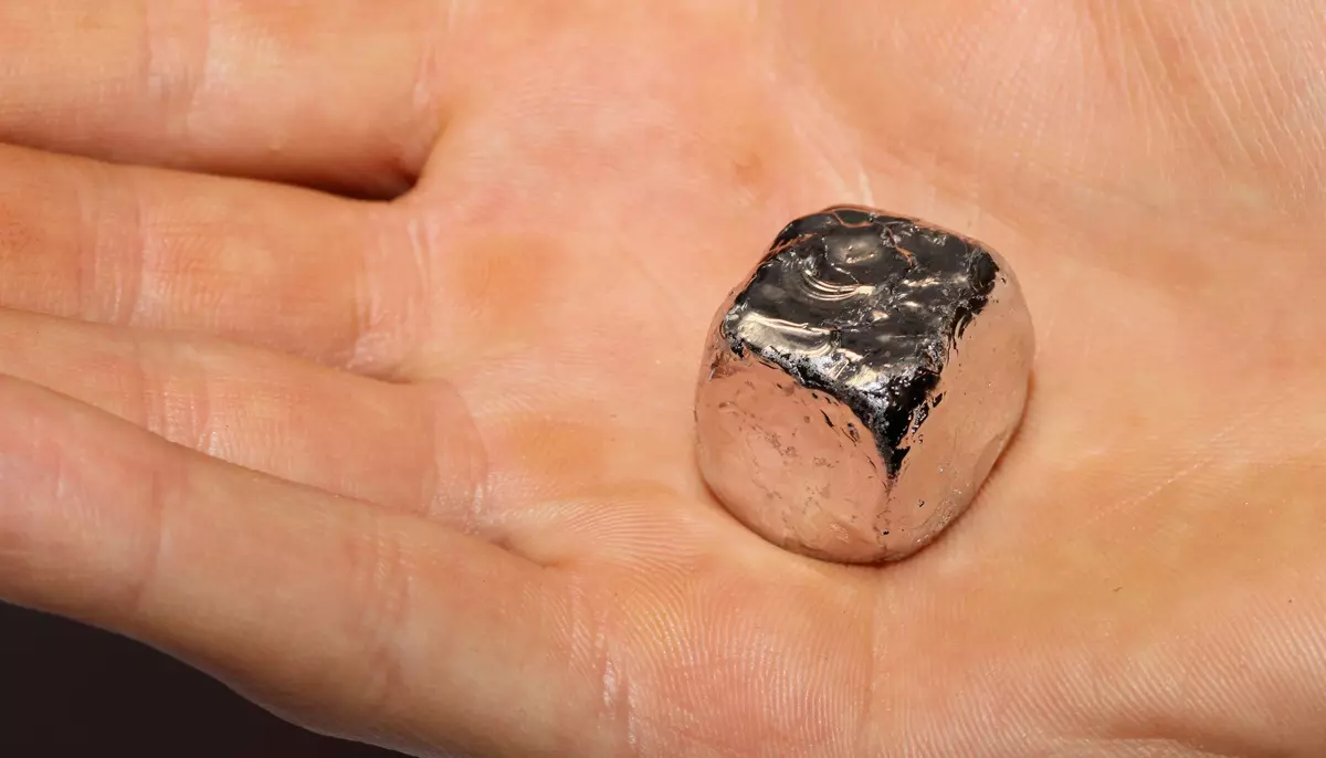 Nu aurul este cel mai scump metal din lume. Materialul rar care a depășit 20.000 de euro pe uncie, esențial pentru industria auto