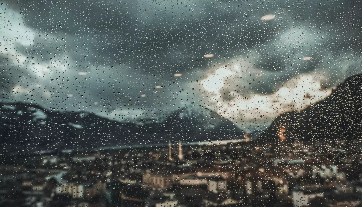 ANM anunță ninsori și vijelii: cum va fi vremea în România