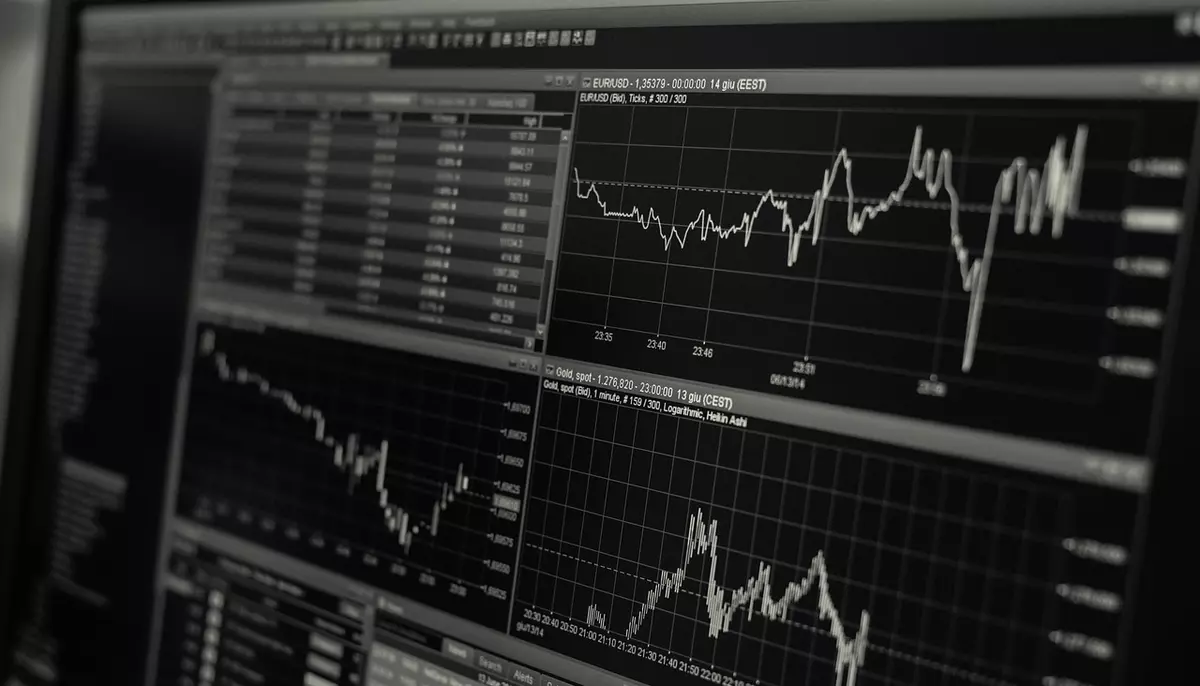 Capitalizarea BVB a crescut la 125,6 de miliarde de euro săptămâna aceasta. Rulajul a scăzut cu 6%