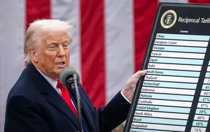 Trump anunță că acordul de pace cu Iranul va fi semnat duminică. Teheranul susține contrariul