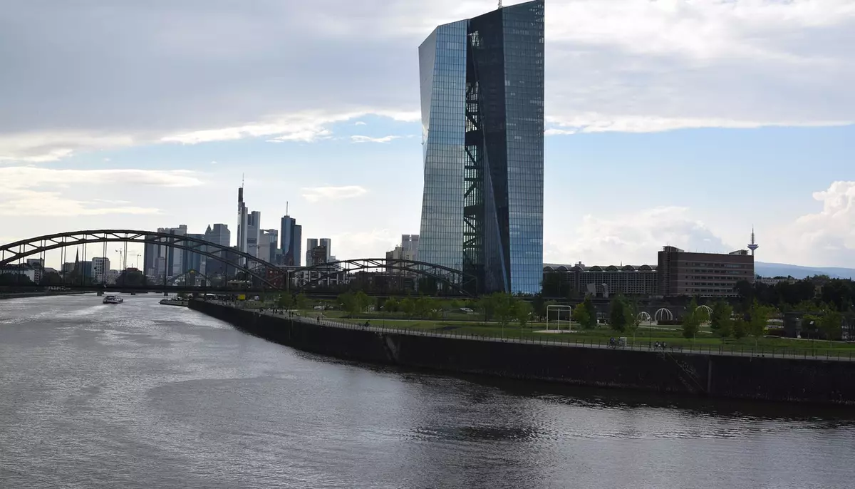 UE vrea control mai mare asupra finanțelor. BCE avertizează că euro nu va deveni o monedă de rezervă globală „peste noapte”