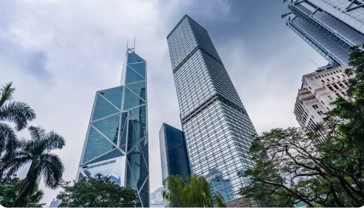 Schimbare majoră în lumea finanțelor globale. Hong Kong devine cel mai mare centru pentru averile internaționale