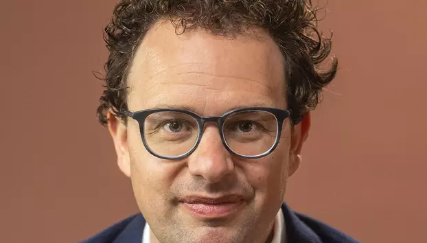 CEO-ul Anthropic se opune interzicerii modelelor AI ieftine. Dario Amodei cere însă restricții mai dure pentru China