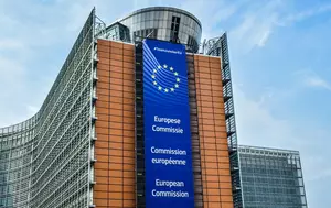 Comisia Europeană va modifica criteriile pentru licitații în septembrie. Bruxellesul impune noi condiții pentru a proteja economia UE