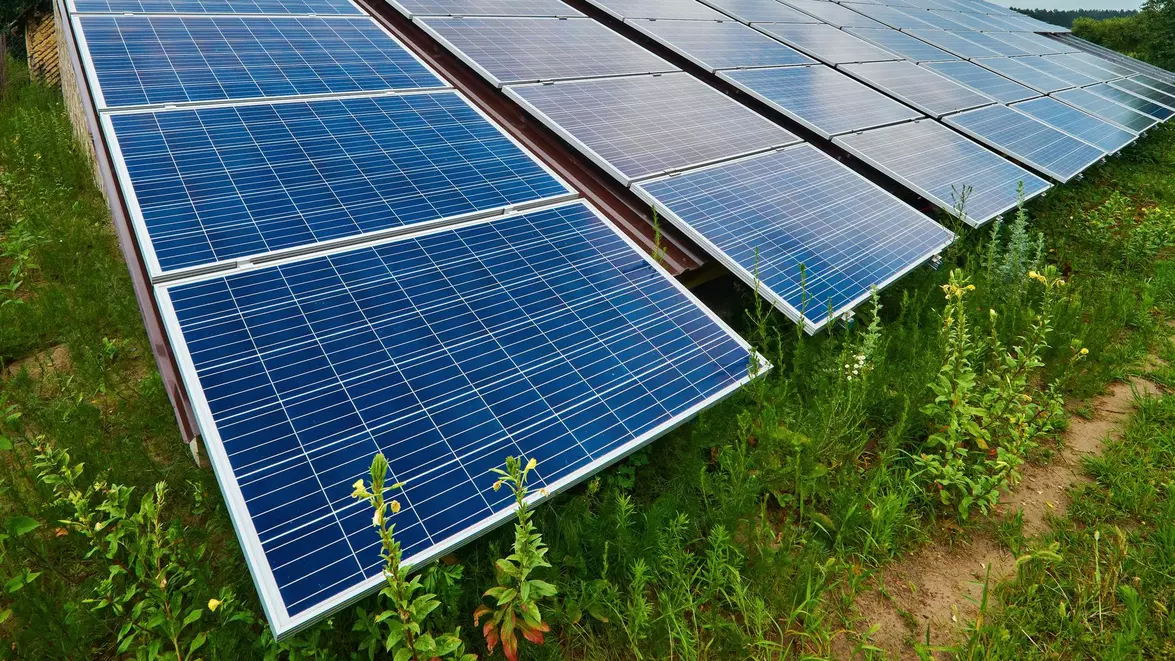 Energia solară a fost principala sursă de electricitate a Uniunii Europene în iunie. Fotovoltaicul a furnizat un nivel record de 25% din producția totală 