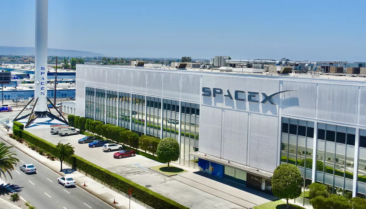 Veniturile SpaceX aproape s-au dublat după listarea la bursă. Starlink și inteligența artificială susțin creșterea