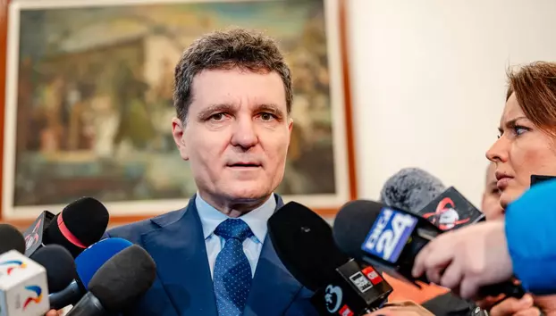 N-a fost ușor, a pus procuror(i). Cum s-au isterizat peste noapte fanii lui Nicușor Dan