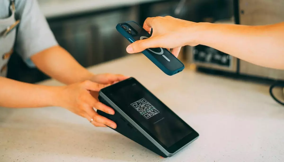 Paysera lansează o platformă POS pentru comercianții din România. Nicio afacere nu mai poate refuza o plată electronică