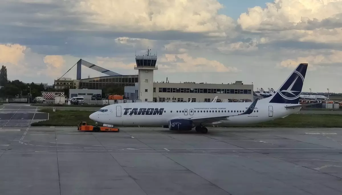 Tarom scumpește biletele de avion. Ce schimbări mai pregătește compania