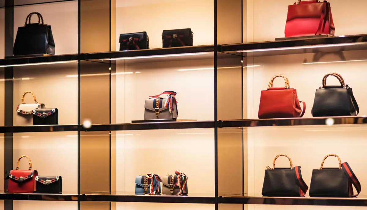 Acțiunile marilor branduri urcă după un posibil acord SUA-Iran. LVMH câștigă 5% pe bursă 