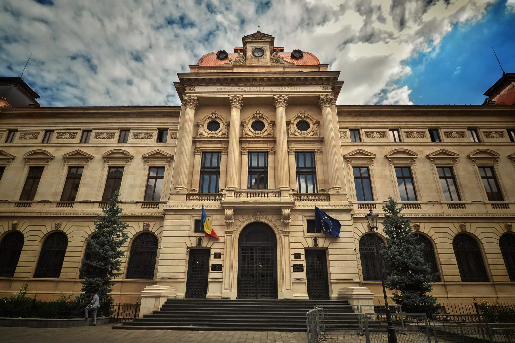 BNR poate menține dobânda-cheie neschimbată. „Inflația Ormuz” complică decizia din 2026