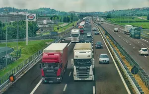 Asigurarea RCA se scumpește. Creșteri de peste 12% pentru majoritatea șoferilor