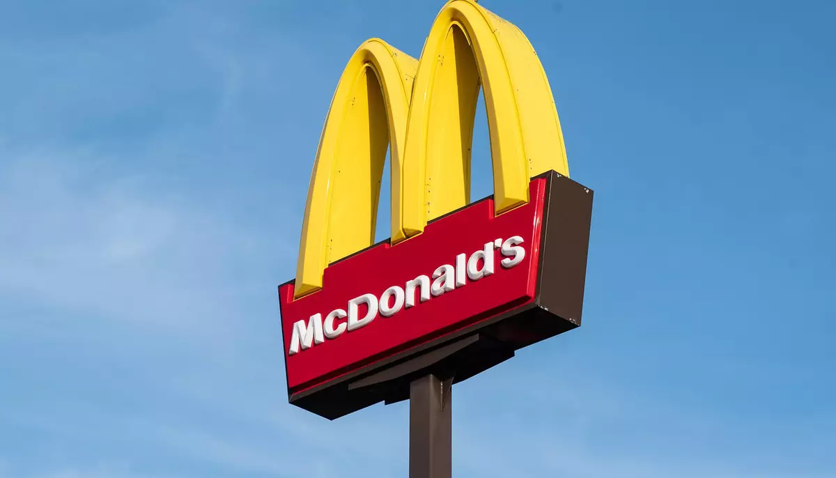 Povestea McDonald’s. Cum a ajuns un stand de hotdog cea mai mare rețea fast-food din lume, cu o capitalizare de peste 220 de miliarde de dolari