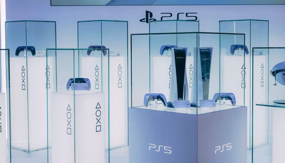 Profitul Sony urcă cu 40% în primul trimestru. Compania este susținută de performanța diviziei de gaming