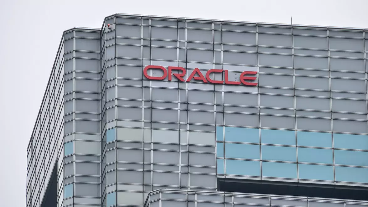 Oracle demarează un rând de concedieri masiv. Compania crește investițiile în AI