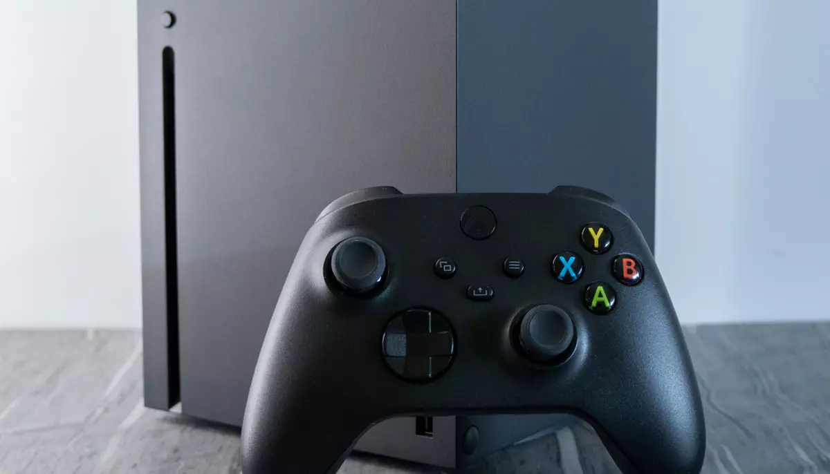 Microsoft scumpește consolele Xbox cu până la 200 de dolari. Criza globală a cipurilor de memorie amplifică presiunile asupra costurilor 