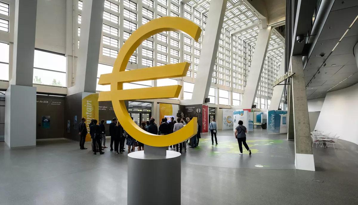 BCE ar putea majora dobânzile în iunie. Inflația revine ca risc pentru zona euro