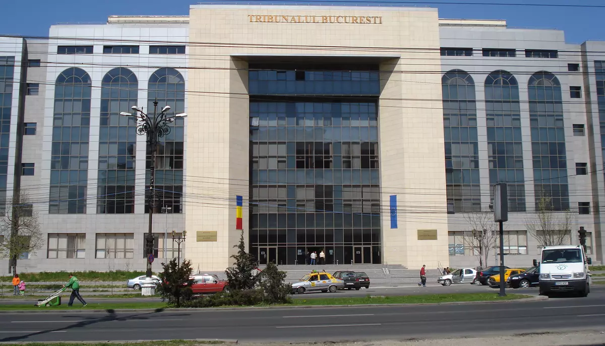 Aproape 12.000 de persoane primeau pensii de serviciu în iunie. Magistrații aveau cea mai mare medie, de 25.613 lei