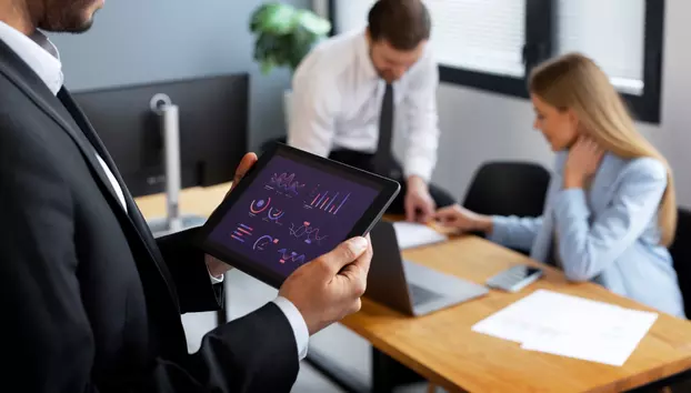 Un startup lansează „angajați digitali” pentru 34 de milioane de IMM-uri. Platforma pornește din România