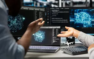 Companiile nu știu cât să ceară pentru serviciile de inteligență artificială. Consumul de tokenuri face costurile greu de anticipat