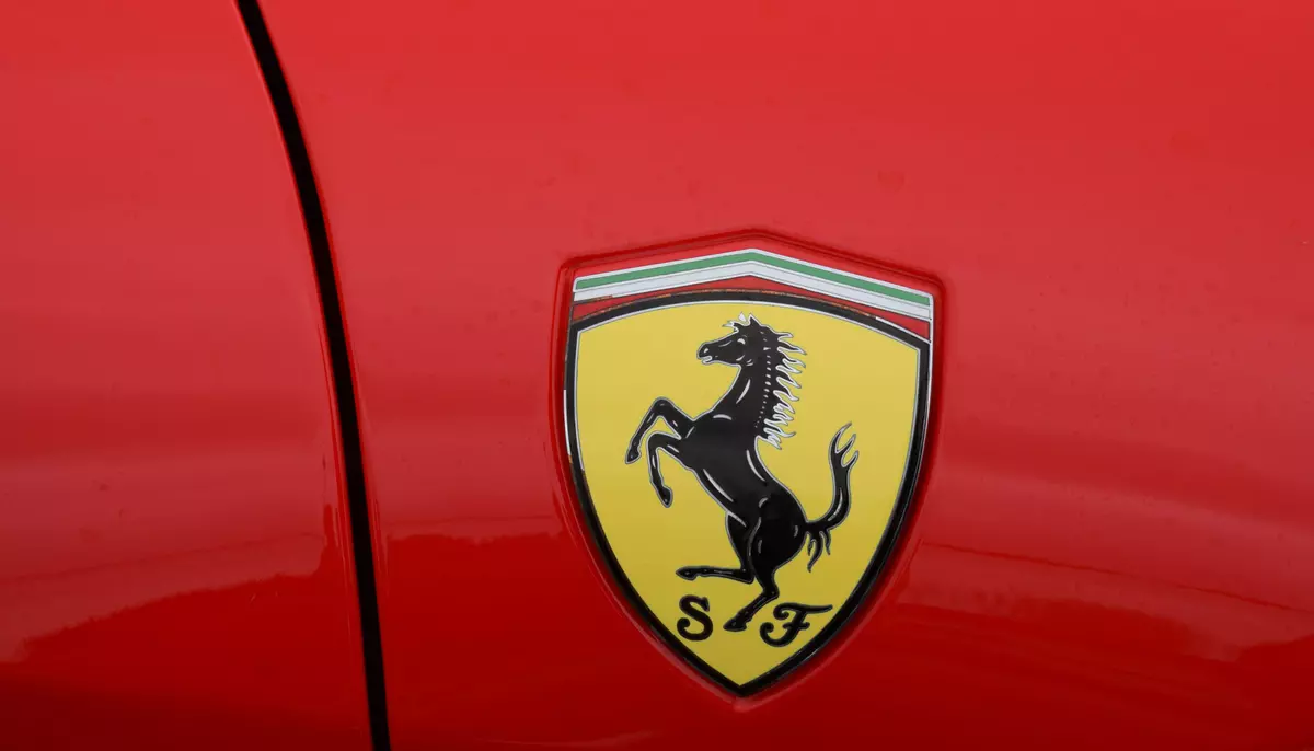 Ferrari respinge ideea că Luce ar fi obligatoriu pentru clienți. Modelul electric nu condiționează accesul la edițiile limitate 