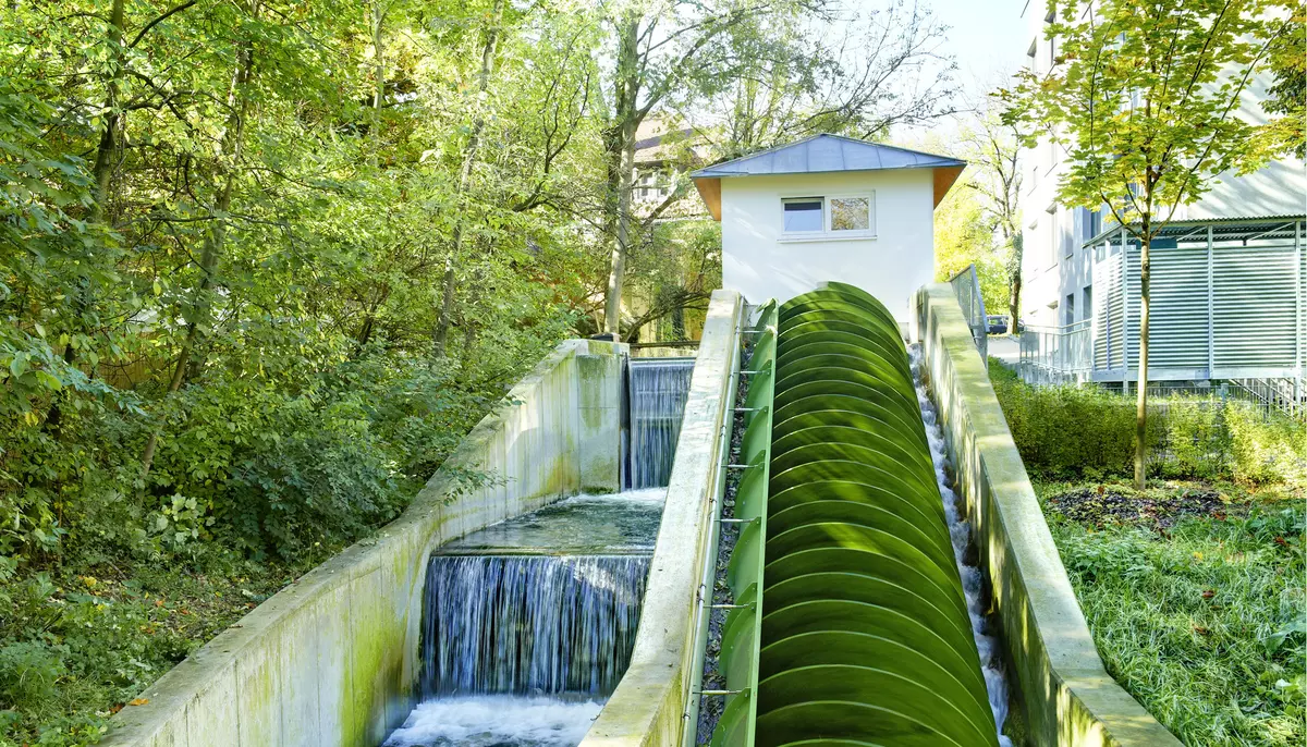 Hidroproiectele nefinalizate ar putea aduce încă 214 MW în sistemul național. Statul le vrea pentru energie și apă, dar costul de mediu rămâne, iar producția este mică