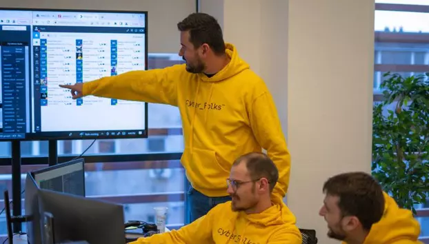 cyber_Folks lansează primul asistent AI pentru hosting din România. robo_Folks poate interveni direct în contul clientului