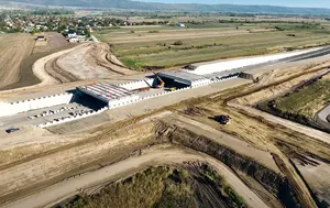 Umbrărescu duce pe A7 5.000 de muncitori și 1.000 de utilaje. Ținta din august poate decide banii din PNRR