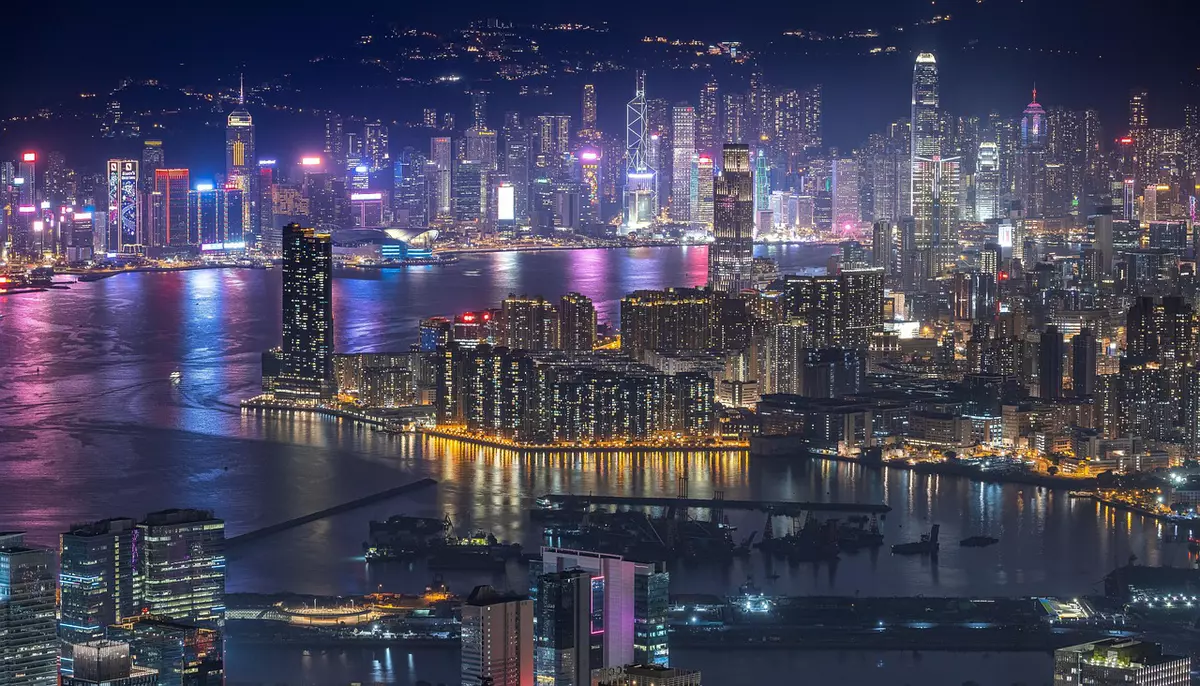 Hong Kong a atras fluxuri de capital de 2.500 de miliarde de euro doar anul trecut. Cât va mai dura „miracolul” asiatic