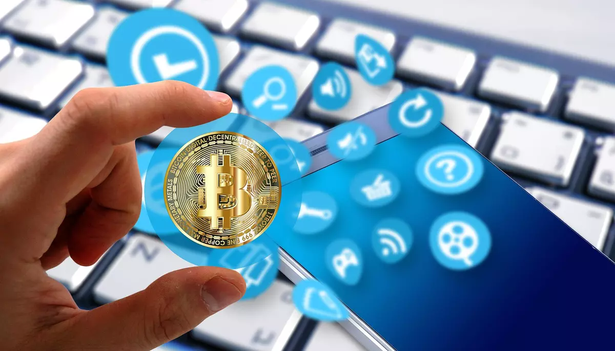 Prețul Bitcoin se menține la 62.747 de dolari. Piața așteaptă noi indicii privind economia americană și direcția Fed